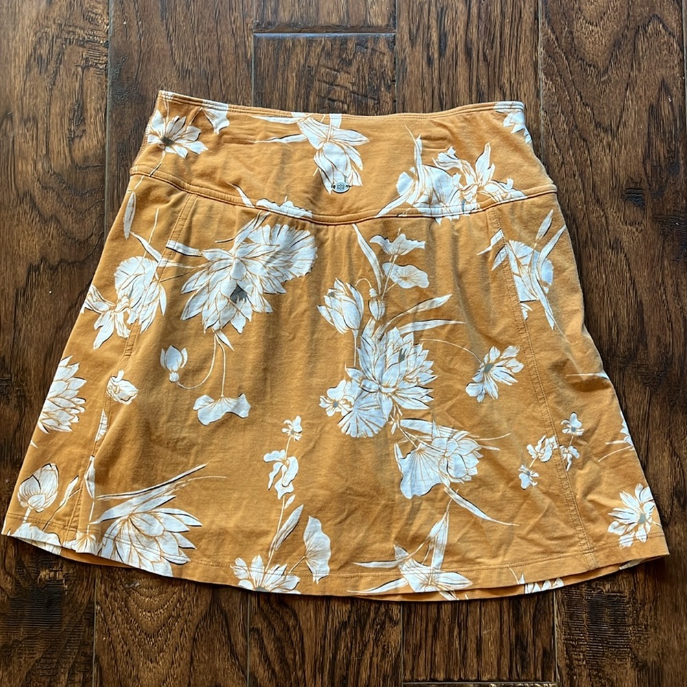 Sherpa Adventure Gear skort, size x-small - Picture 12 of 14